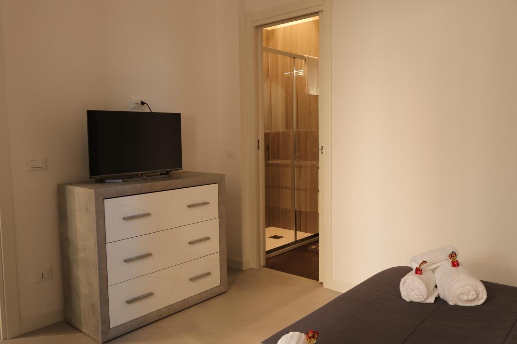 Park Apartment *